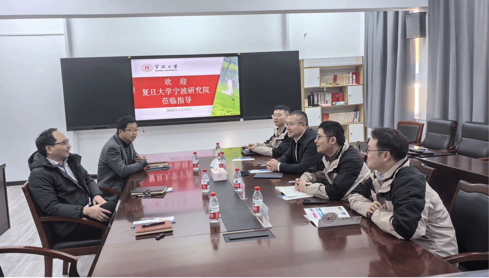 复旦大学宁波研究院一行来琉璃神社
调研交流